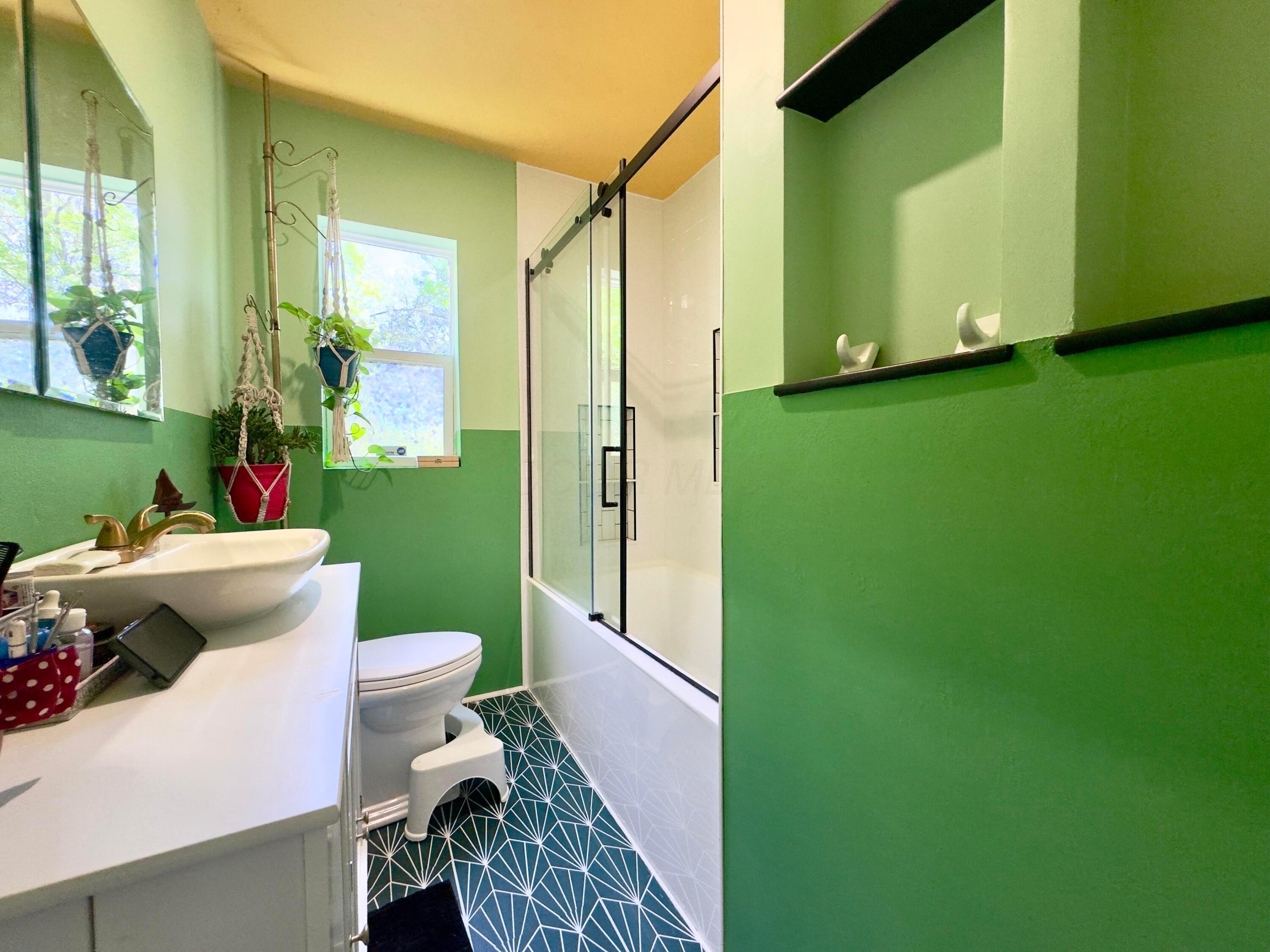226 N Virginialee Road, Columbus, Ohio image 11