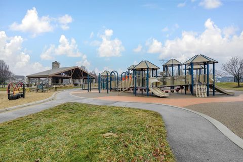 Tiny photo for 268 Waterside Drive, Delaware, OH 43015 (MLS # 226000551)