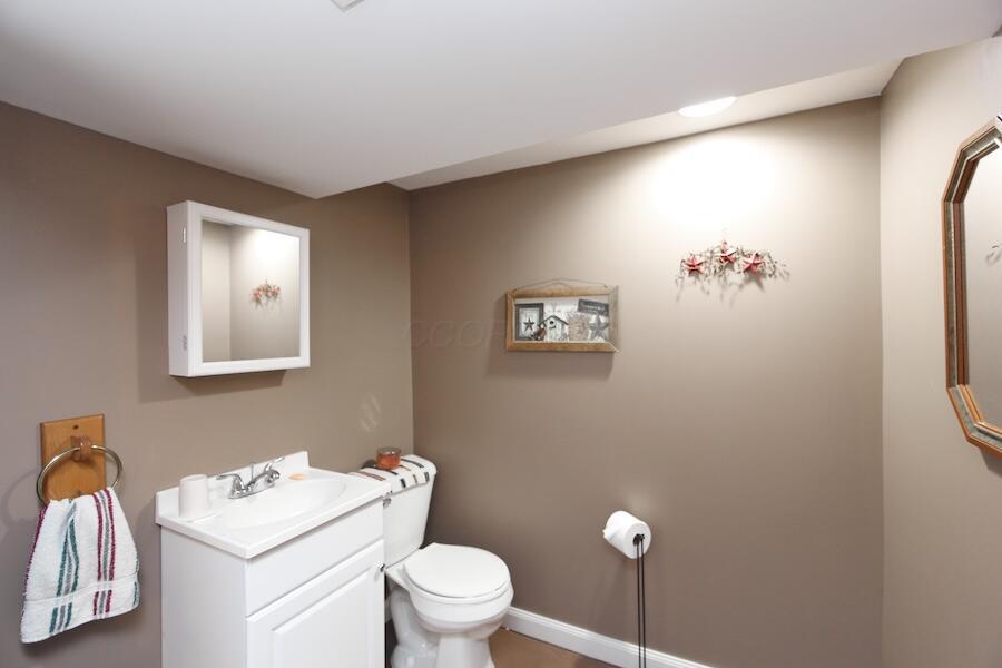 10 S Mickley Street, Danville, Ohio image 26