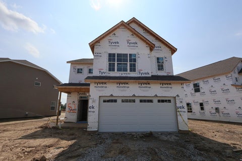 Photo of 1008 Dawsons Drive, Hebron, OH 43025 (MLS # 226036509)