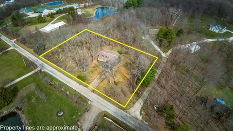 Photo of 1197 S Watkins Road, Alexandria, OH 43001 (MLS # 226008371)