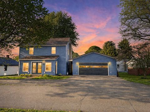 Photo of 606 Adams Street, Conesville, OH 43811 (MLS # 226014574)