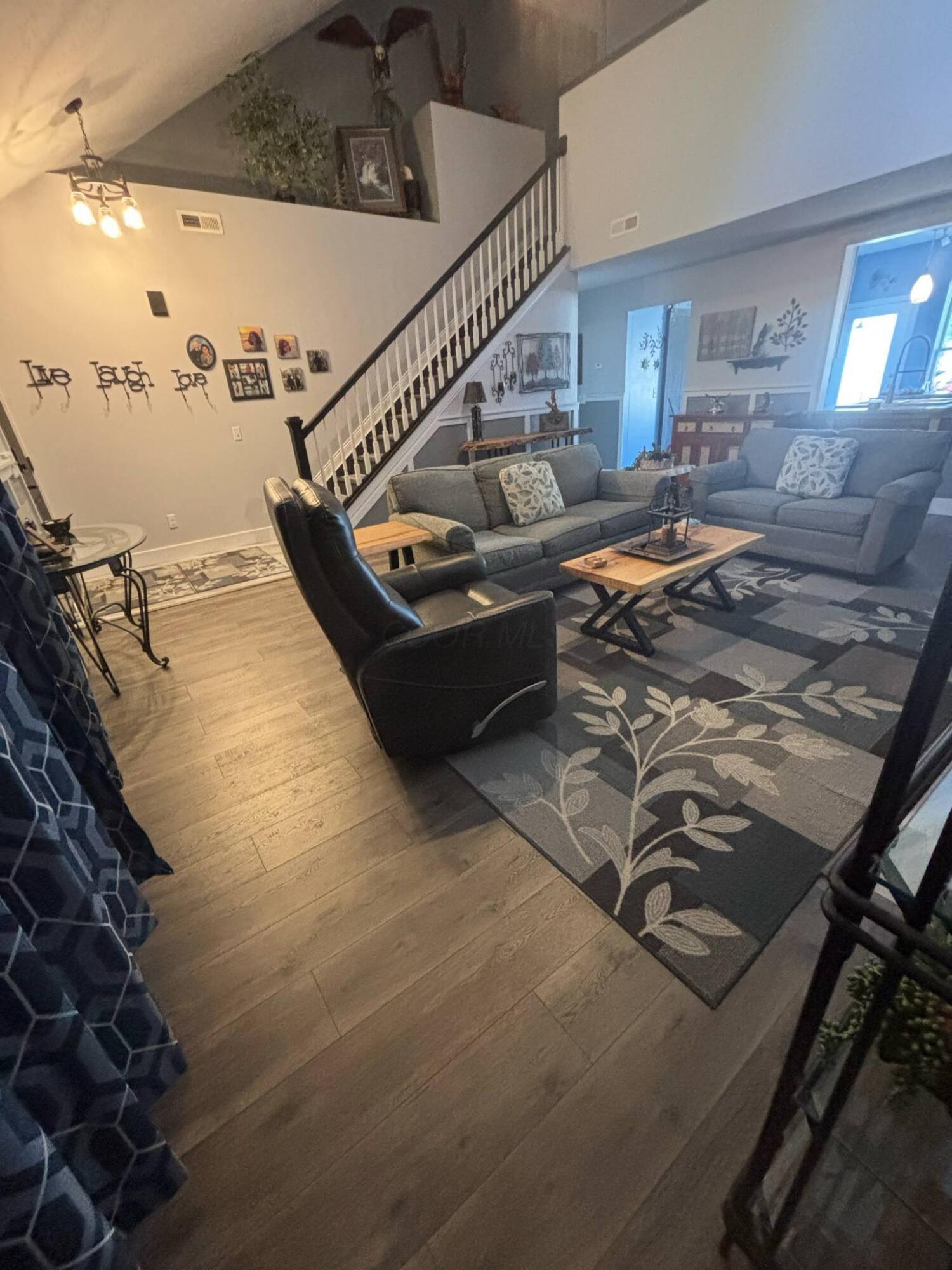 4564 Pebble Beach Drive, Grove City, Ohio image 13