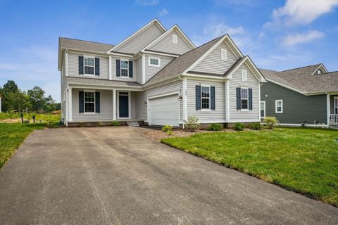 Photo of 305 Reign Way, Pataskala, OH 43062 (MLS # 225017541)