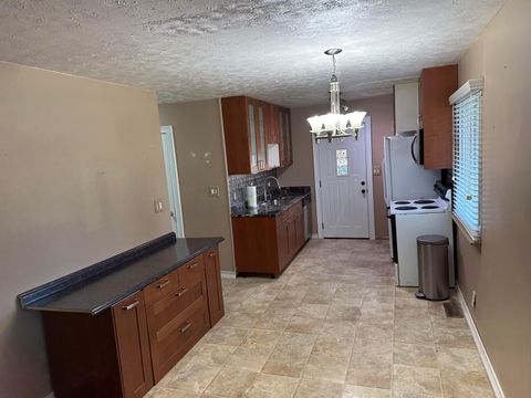 Tiny photo for 555 Kirkwood Drive, West Jefferson, OH 43162 (MLS # 225034849)