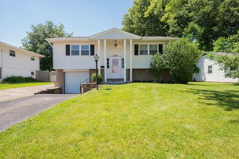 Photo of 1019 Sutton Place, Reynoldsburg, OH 43068 (MLS # 226017777)