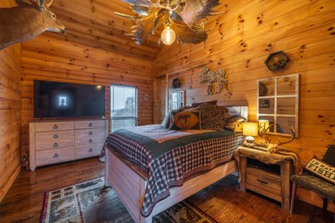 Tiny photo for 18999 River Road, Athens, OH 45701 (MLS # 225045151)