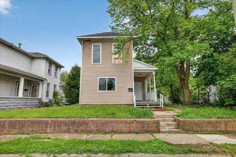 Photo of 84 Curtis Avenue, Newark, OH 43055 (MLS # 226016208)