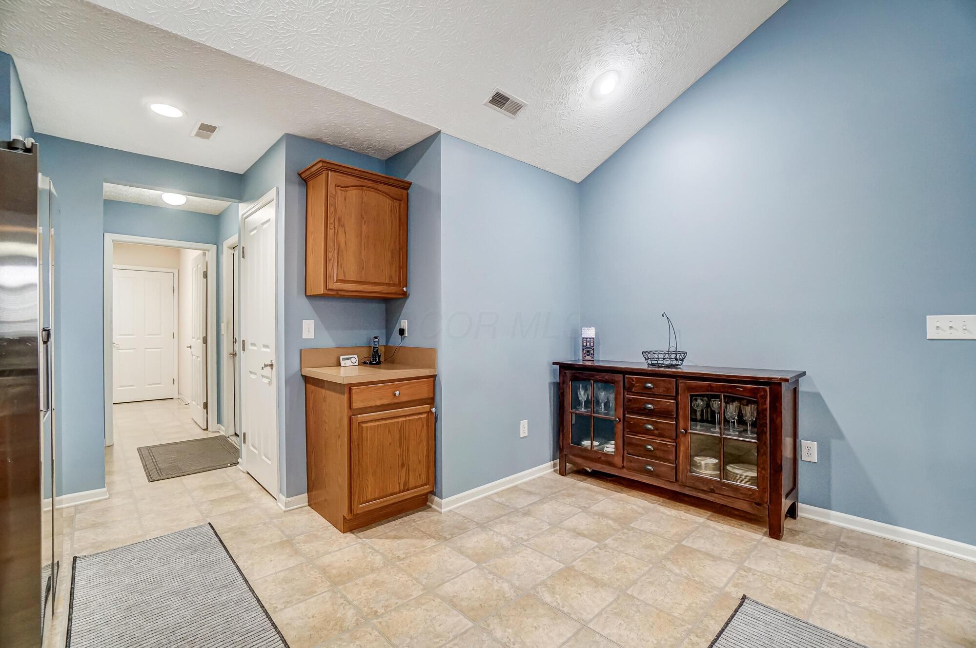 751 Kingsmead Road, Westerville, Ohio image 16
