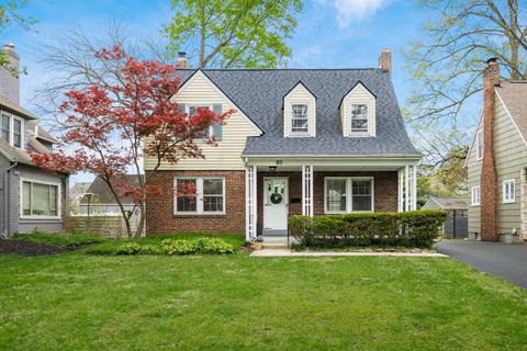 Photo of 50 N Cassingham Road, Columbus, OH 43209 (MLS # 226012224)