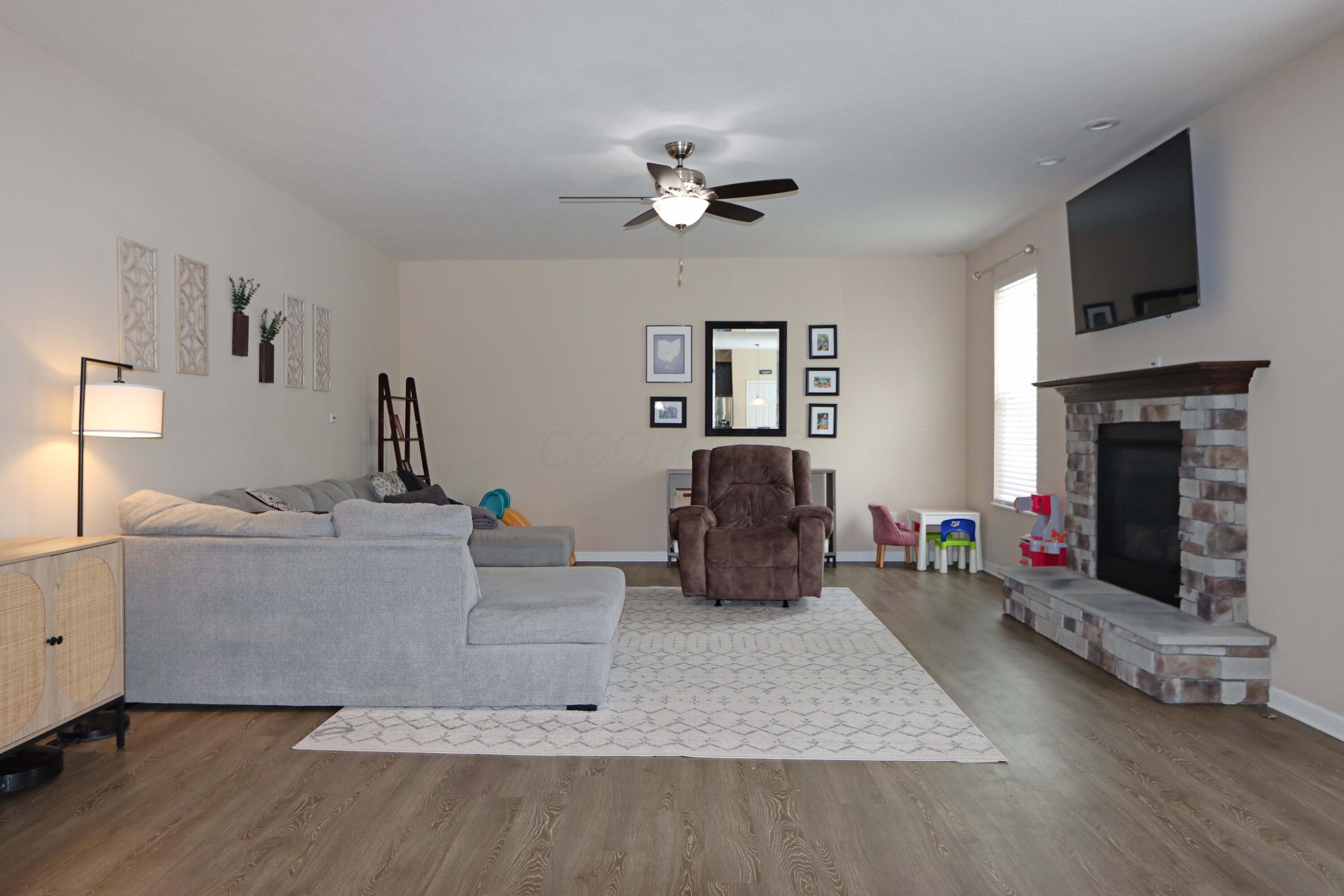 143 Old Bay Drive, Pataskala, Ohio image 4
