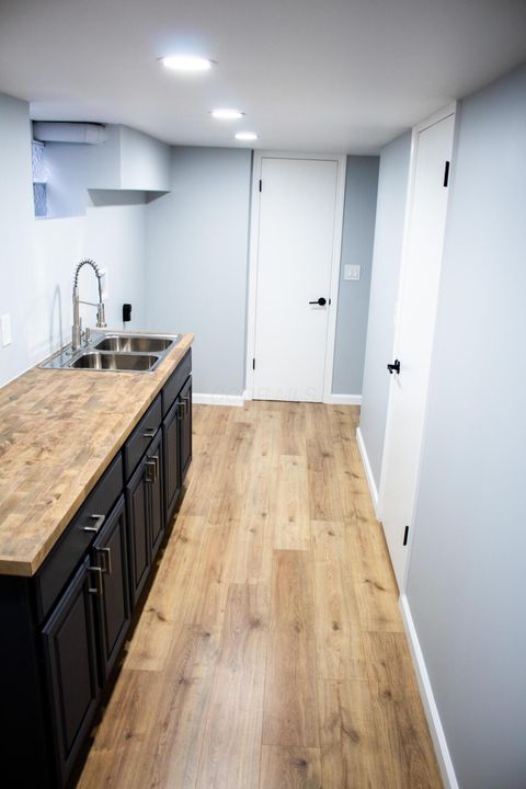 Tiny photo for 2413 Edgevale Road, Columbus, OH 43221 (MLS # 225042118)