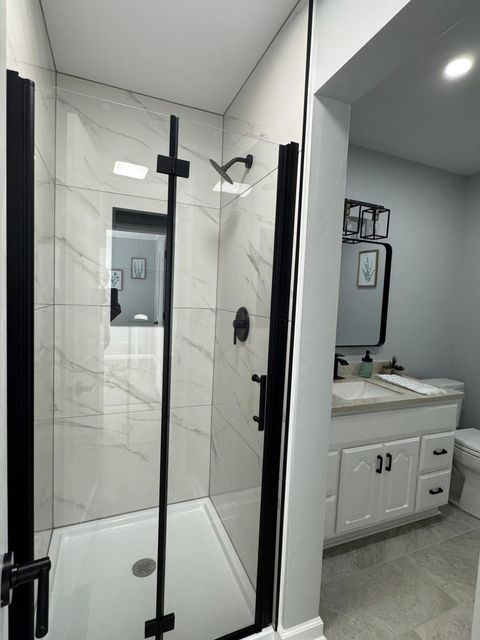 Tiny photo for 2413 Edgevale Road, Columbus, OH 43221 (MLS # 225042118)