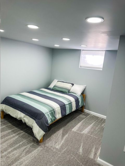 Tiny photo for 2413 Edgevale Road, Columbus, OH 43221 (MLS # 225042118)