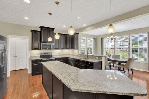 Tiny photo for 7844 Adare Court 5 #5, Dublin, OH 43016 (MLS # 226031503)