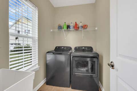 Tiny photo for 7844 Adare Court 5 #5, Dublin, OH 43016 (MLS # 226031503)