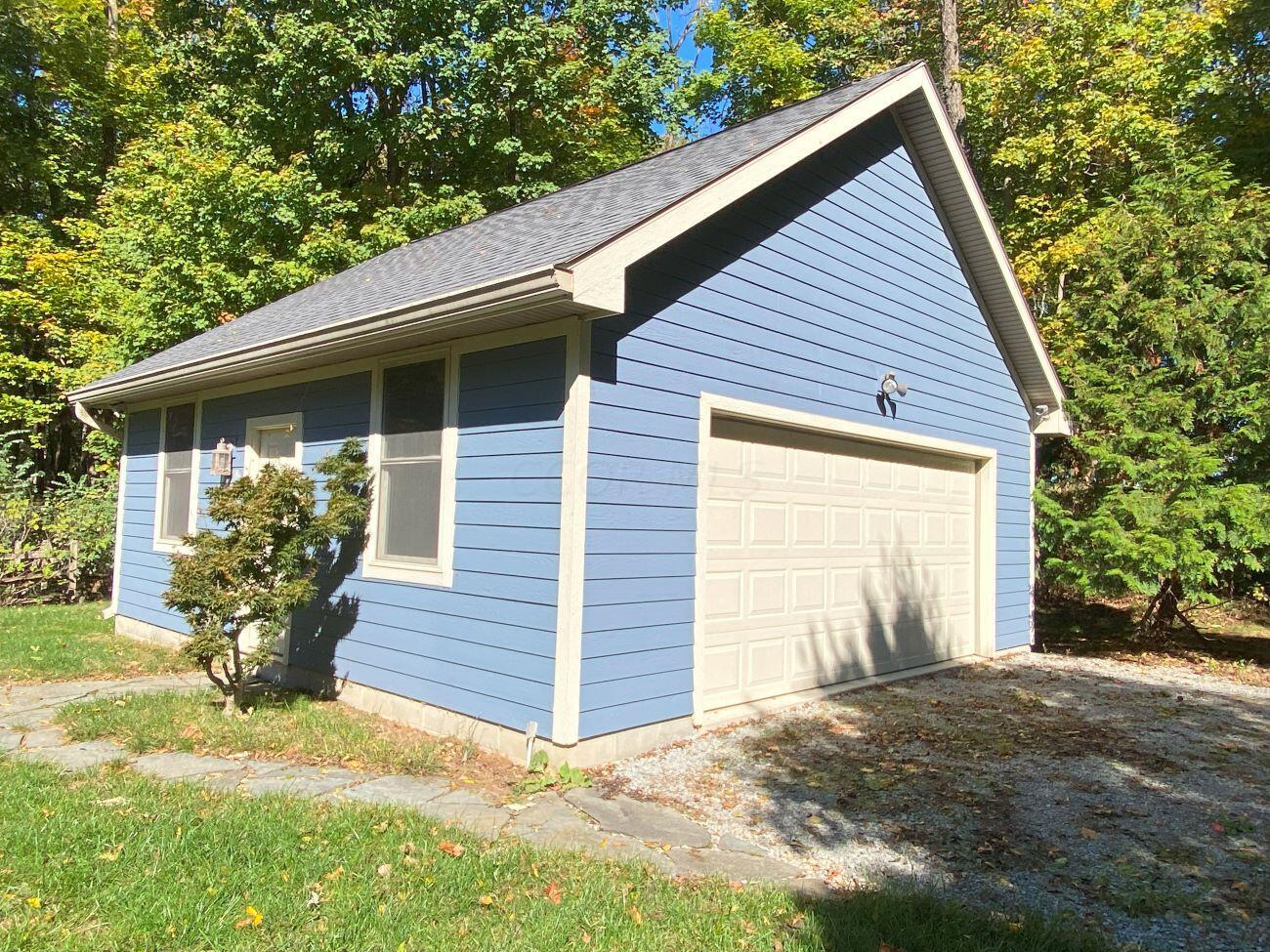 1010 W Herr Road, Urbana, Ohio image 4