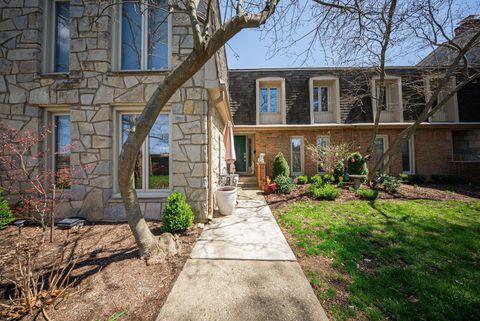 3600 Reed Road Unit 16, Upper Arlington, OH 43220 - #: 225011523