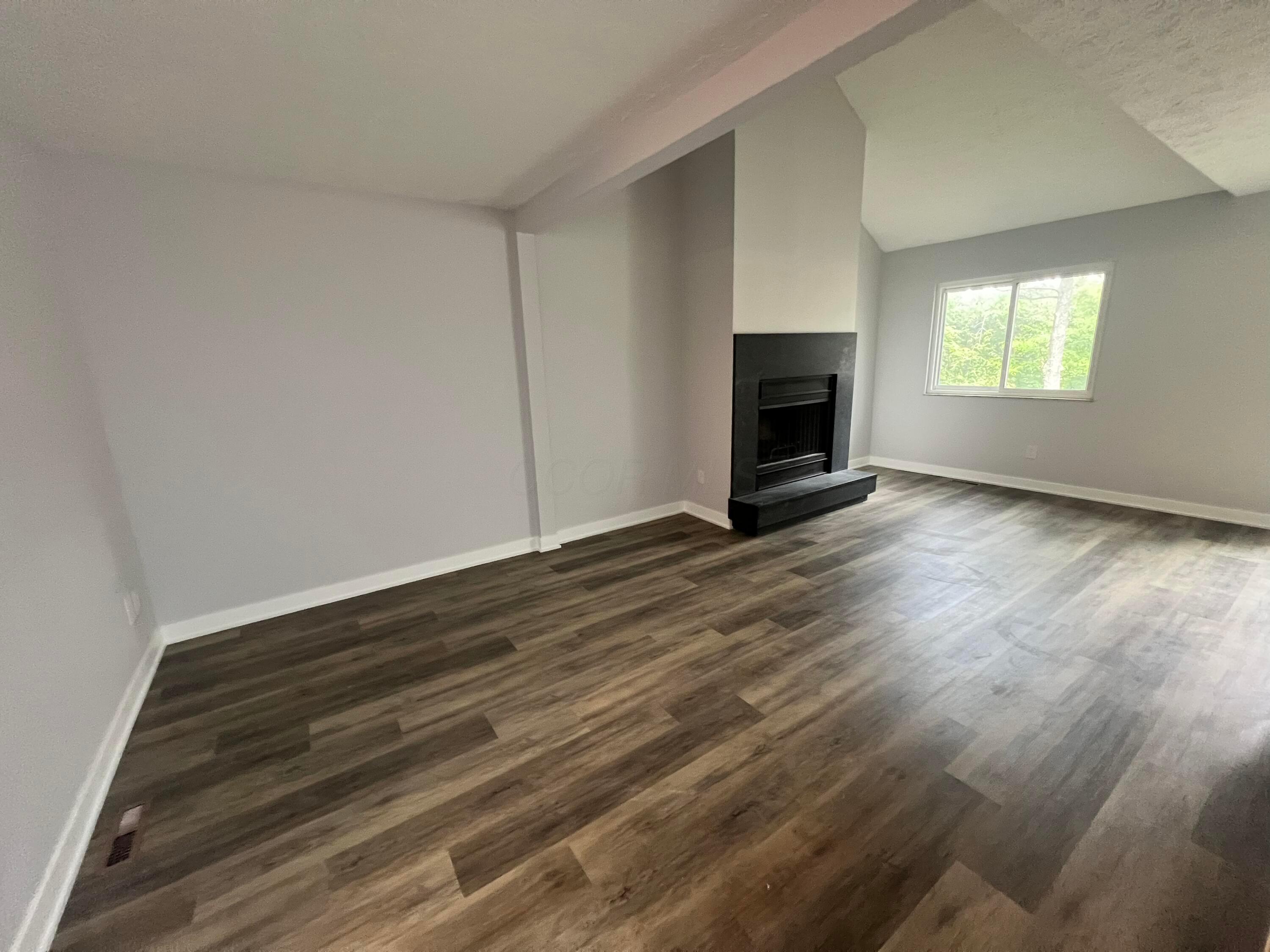 139 Corbins Mill Drive, Dublin, Ohio image 3