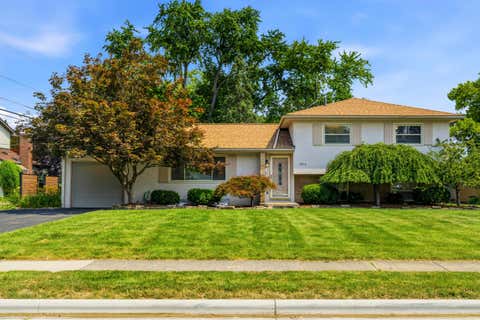 Photo of 1814 Millwood Drive, Upper Arlington, OH 43221 (MLS # 226025648)