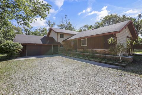 Photo of 4435 Blacklick Eastern Road NW, Baltimore, OH 43105 (MLS # 225037433)
