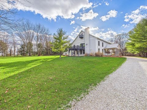 Photo of 681 Mount Zion Road SW, Lancaster, OH 43130 (MLS # 226007641)