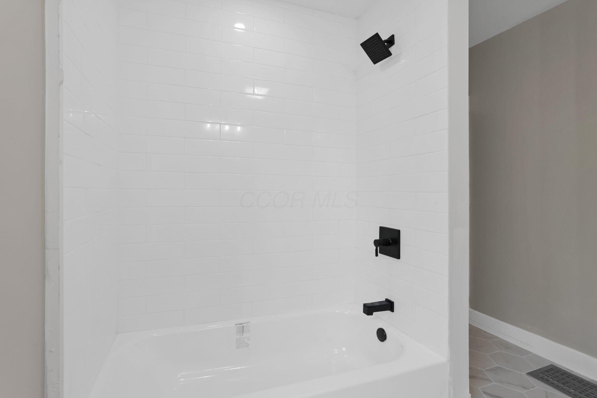 800 S Detroit Street, Bellefontaine, Ohio image 39