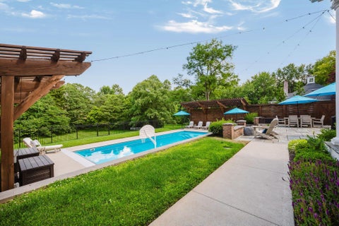 Tiny photo for 5114 Harlem Road, New Albany, OH 43054 (MLS # 226027331)