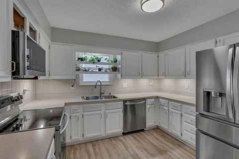 Tiny photo for 2305 Spring Cress Avenue, Grove City, OH 43123 (MLS # 225036793)