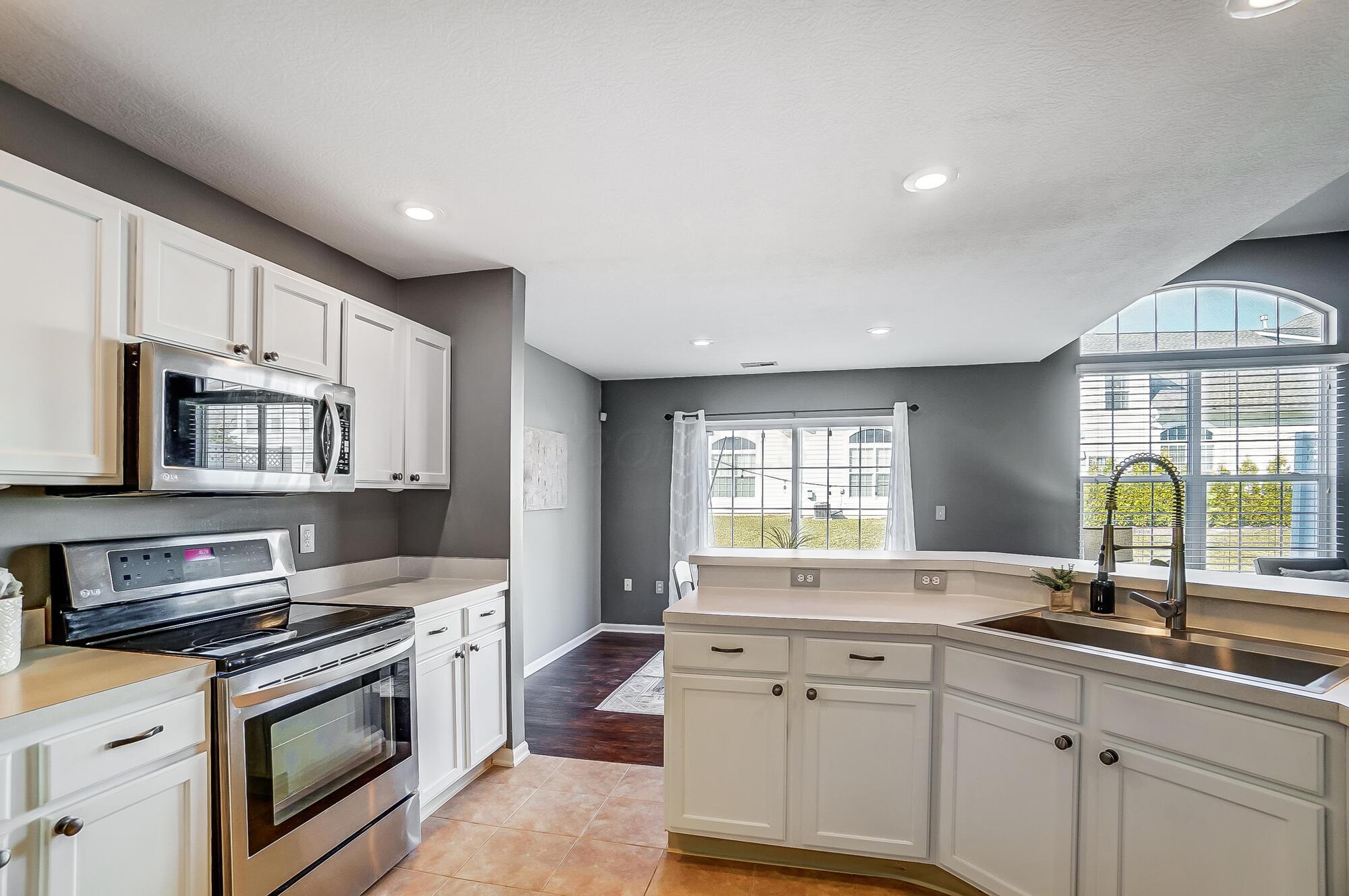 5571 Viningbrook Drive, Dublin, Ohio image 16