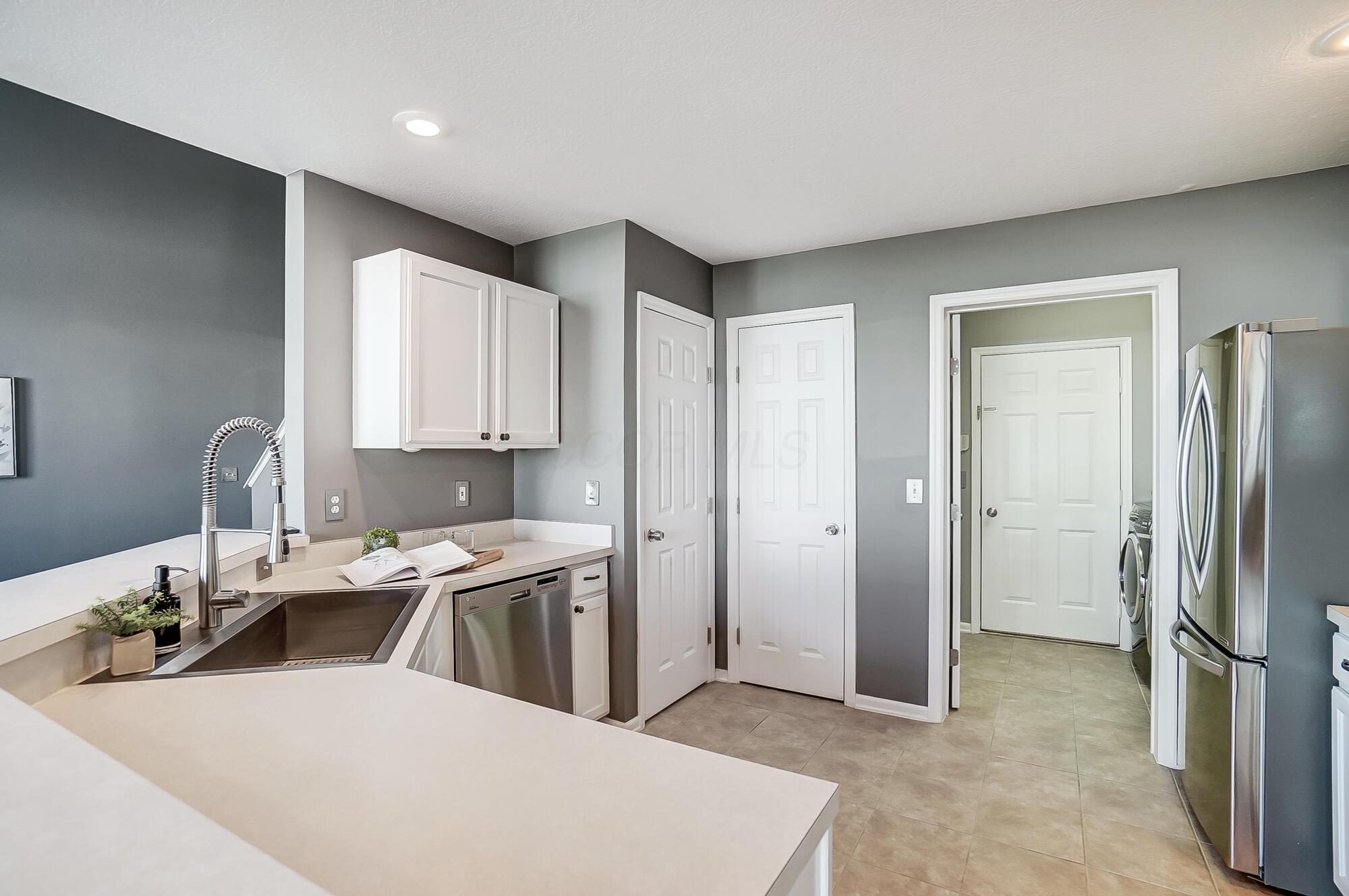 5571 Viningbrook Drive, Dublin, Ohio image 18