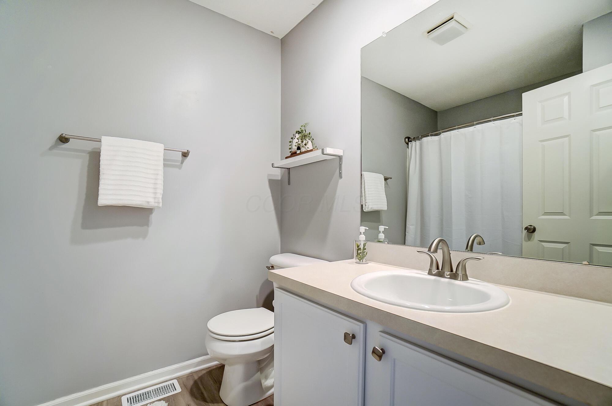 5571 Viningbrook Drive, Dublin, Ohio image 33