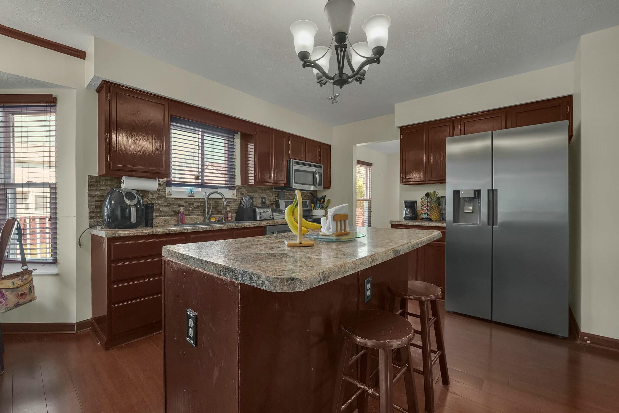 5350 Whispering Oak Boulevard, Hilliard, Ohio image 7