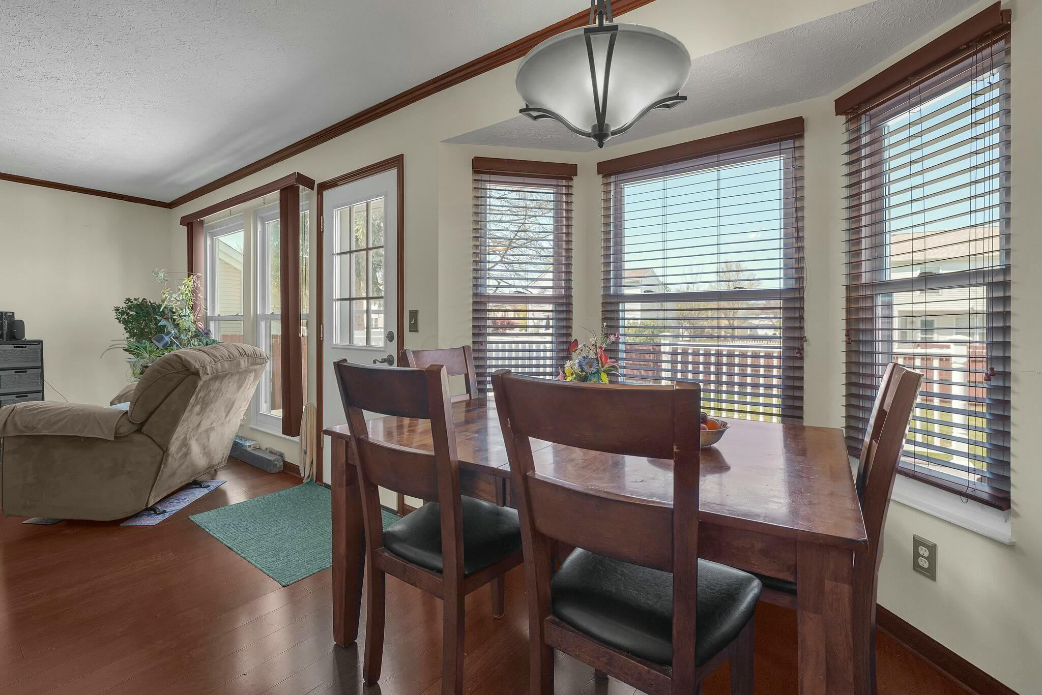 5350 Whispering Oak Boulevard, Hilliard, Ohio image 11