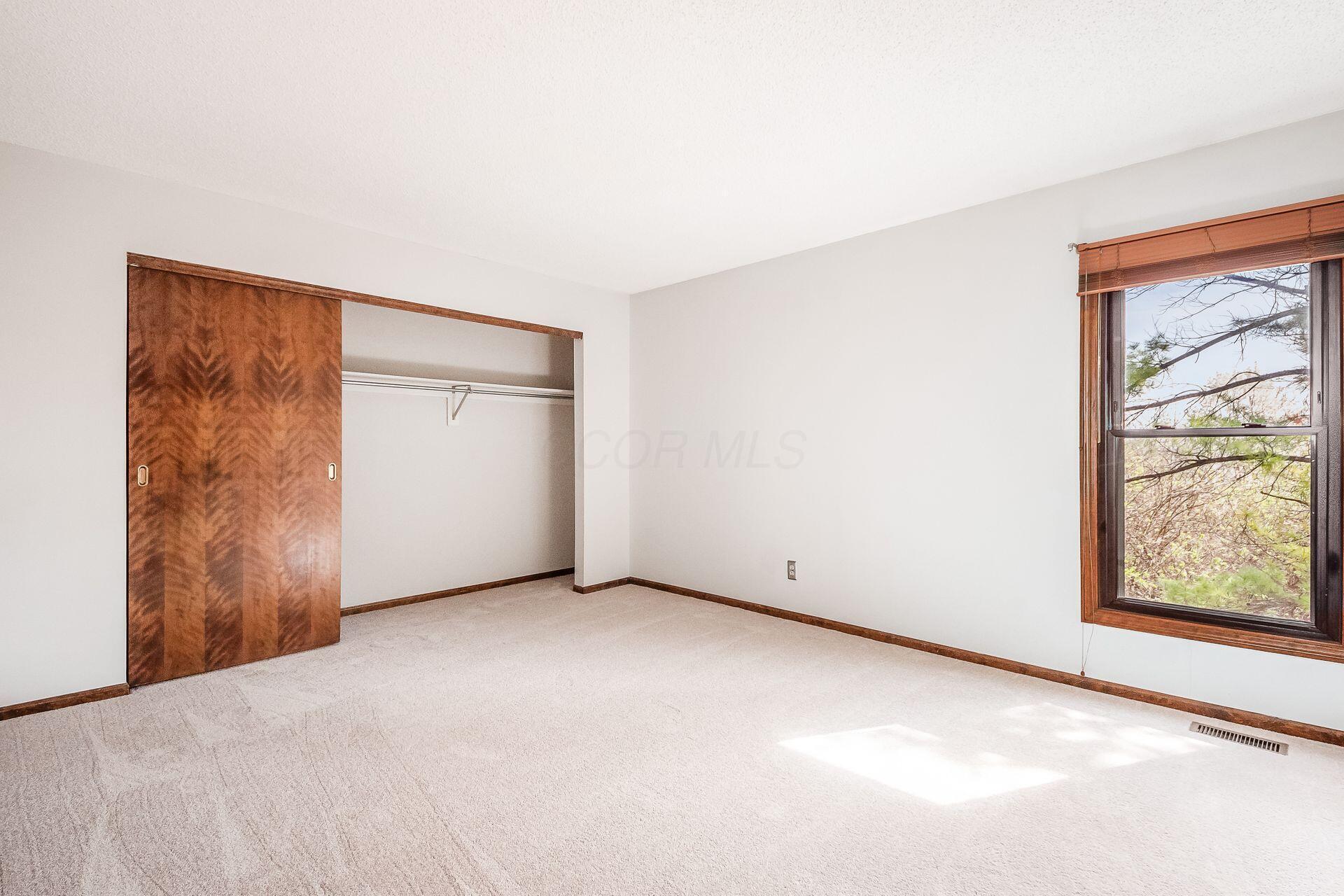 6677 Willow Grove Place, Dublin, Ohio image 18