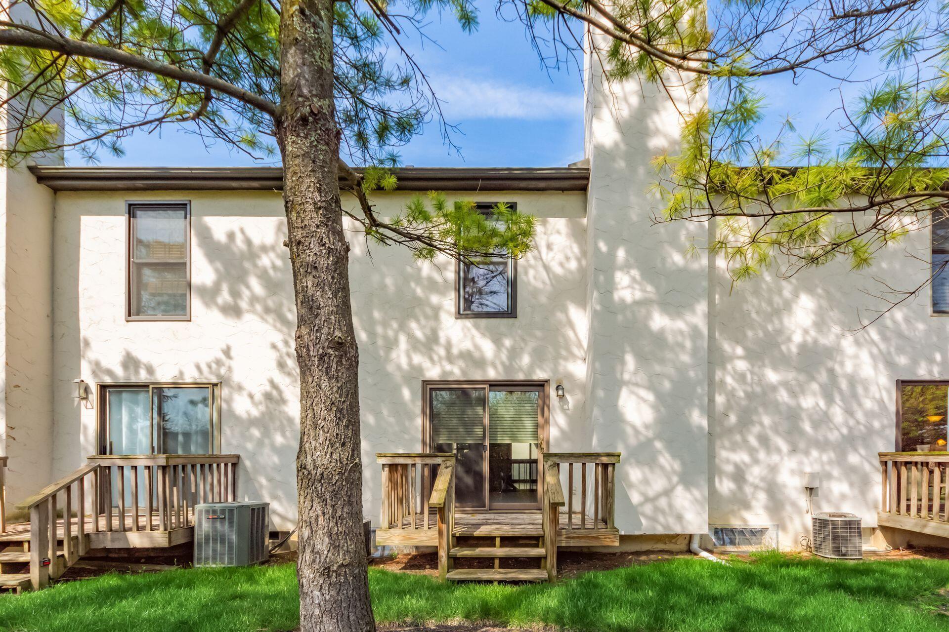 6677 Willow Grove Place, Dublin, Ohio image 30
