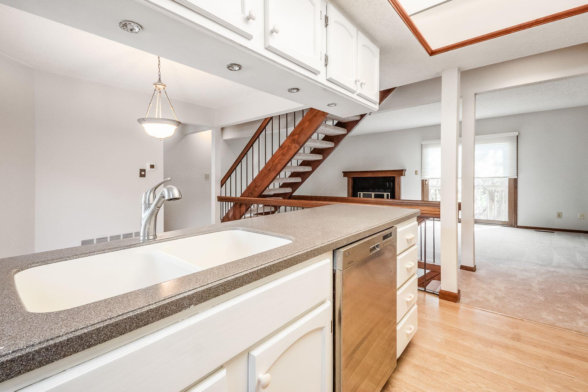 6677 Willow Grove Place, Dublin, Ohio image 11