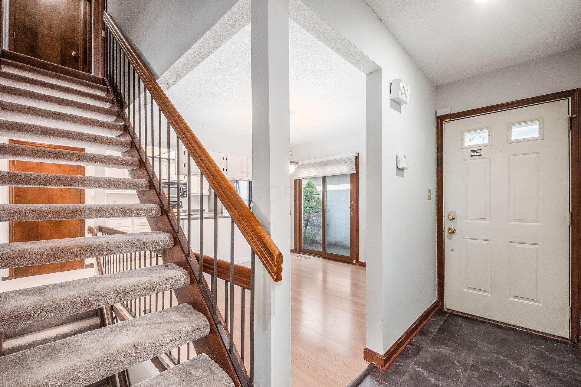 6677 Willow Grove Place, Dublin, Ohio image 5
