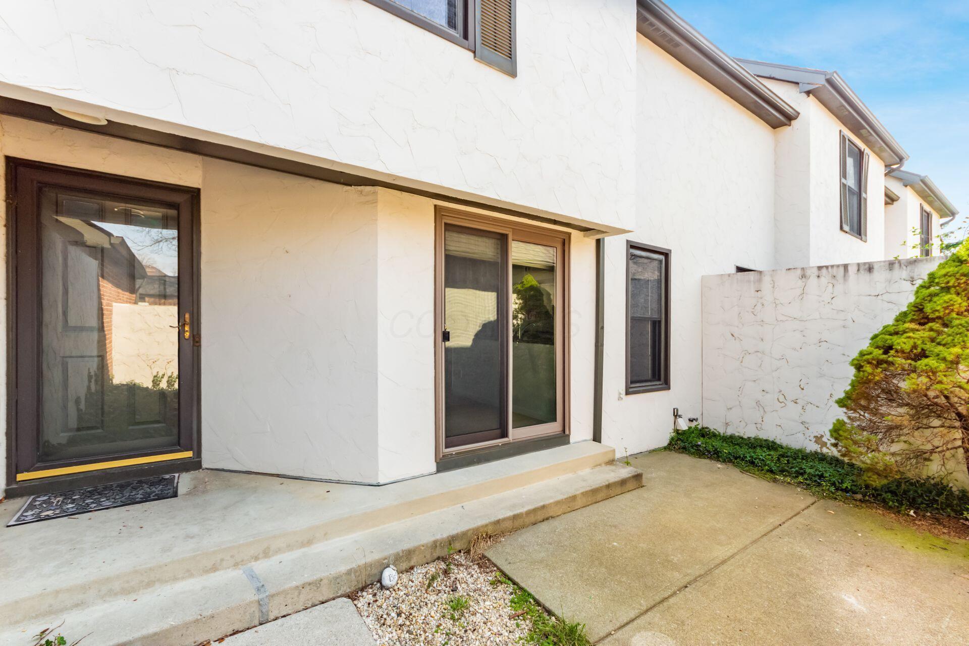6677 Willow Grove Place, Dublin, Ohio image 4