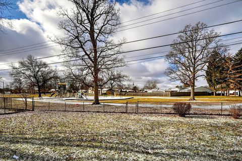 Tiny photo for 495 Daytona Road, Columbus, OH 43228 (MLS # 226002942)