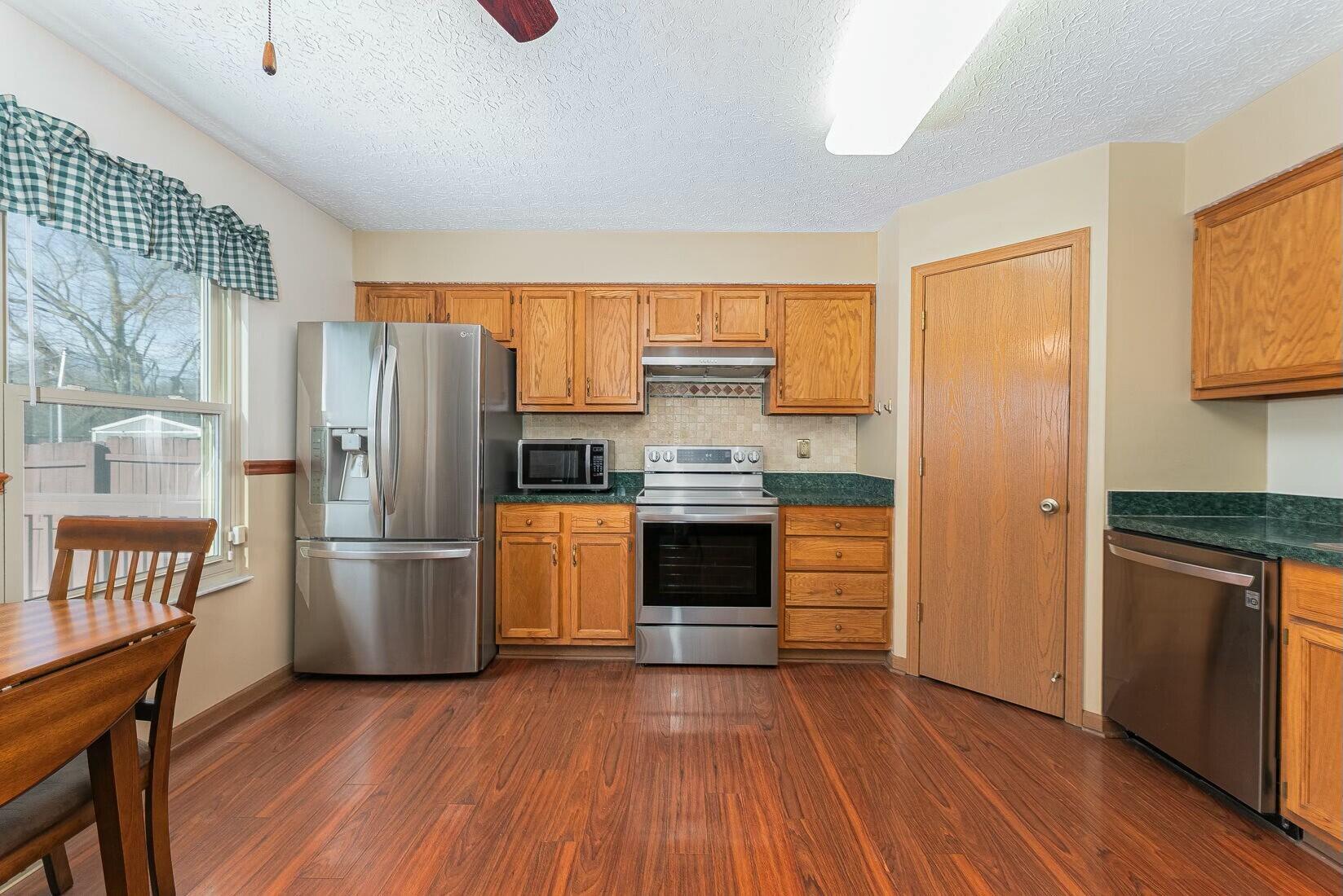 1509 Anderley Road, Grove City, Ohio image 14