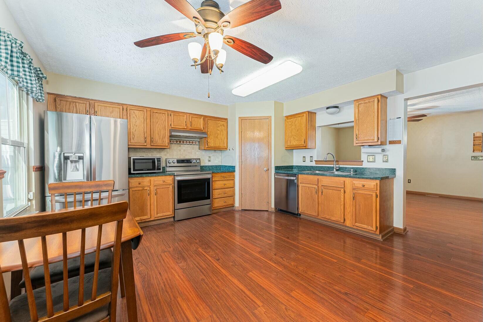 1509 Anderley Road, Grove City, Ohio image 13