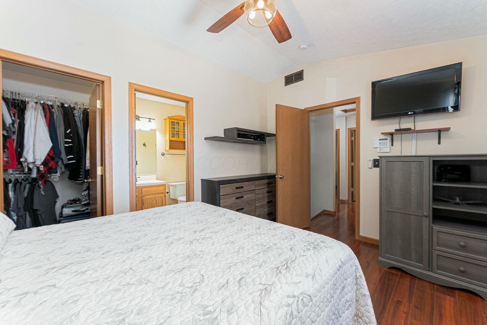 1509 Anderley Road, Grove City, Ohio image 23