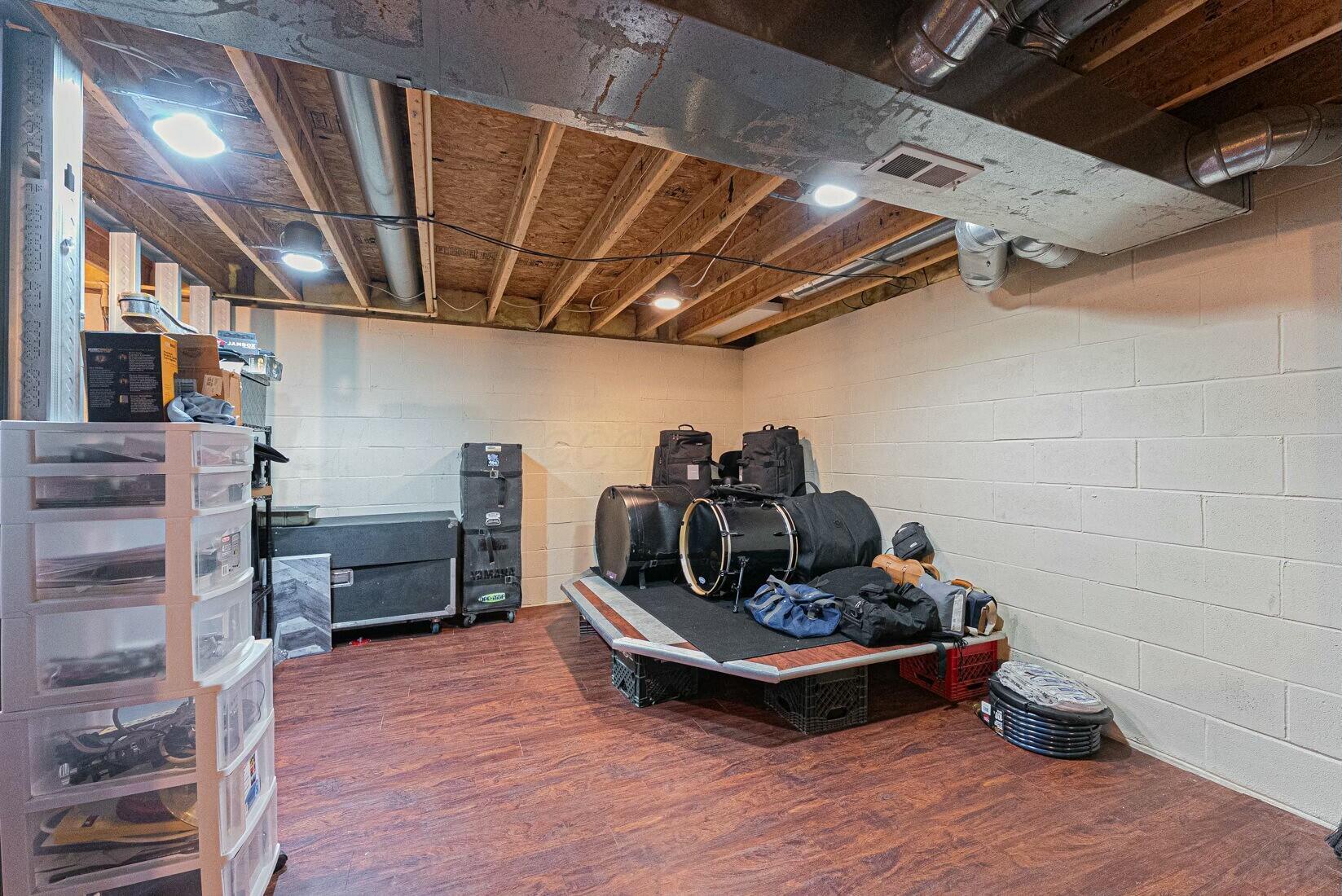 1509 Anderley Road, Grove City, Ohio image 37