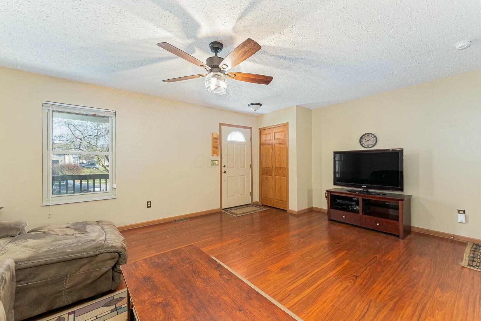 1509 Anderley Road, Grove City, Ohio image 10