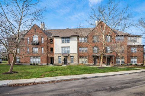 Photo of 6001 Craughwell Lane 4 #4, Dublin, OH 43017 (MLS # 226000812)