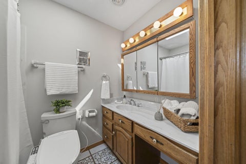Tiny photo for 4 Club Drive, Chillicothe, OH 45601 (MLS # 226035303)