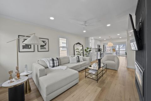 Tiny photo for 111 Rosslyn Avenue, Columbus, OH 43214 (MLS # 226000034)