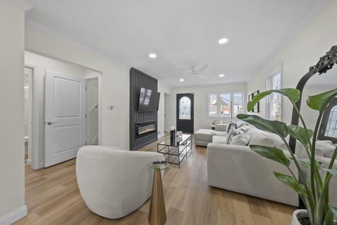 Photo of 111 Rosslyn Avenue, Columbus, OH 43214 (MLS # 226000034)