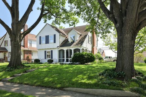 Photo of 190 S Roys Avenue, Columbus, OH 43204 (MLS # 226019663)